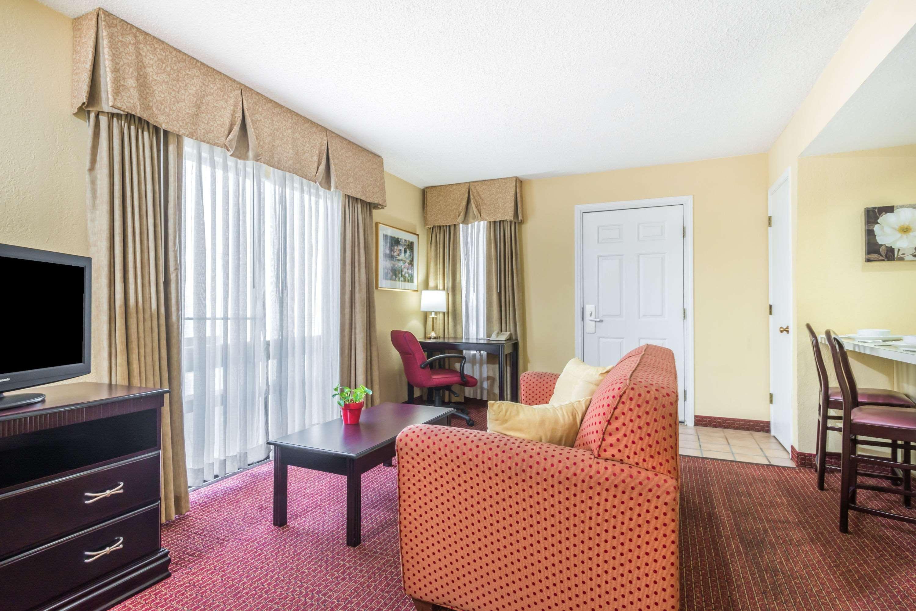 Hawthorn Extended Stay By Wyndham Dayton Exterior photo
